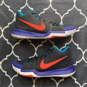 Nike Kyrie 3 “Kyrache Light”